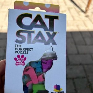 Cat stak puzzle